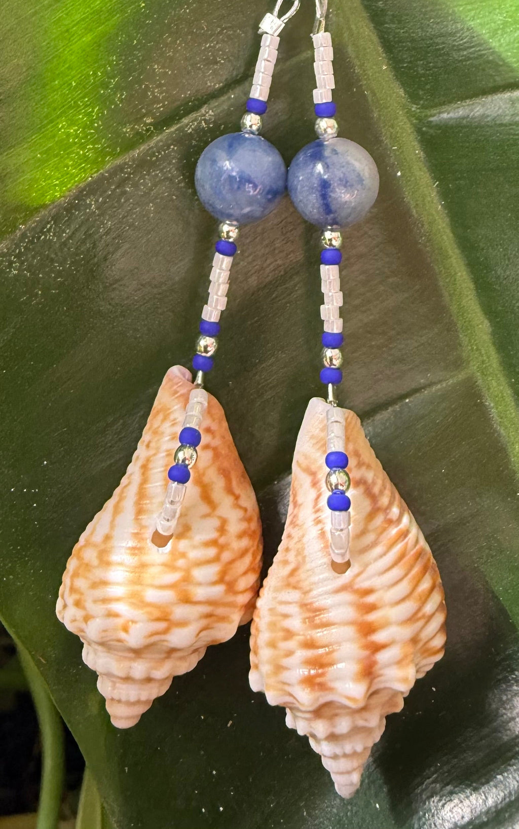 Florida Fighting Conch with blue and silver beads