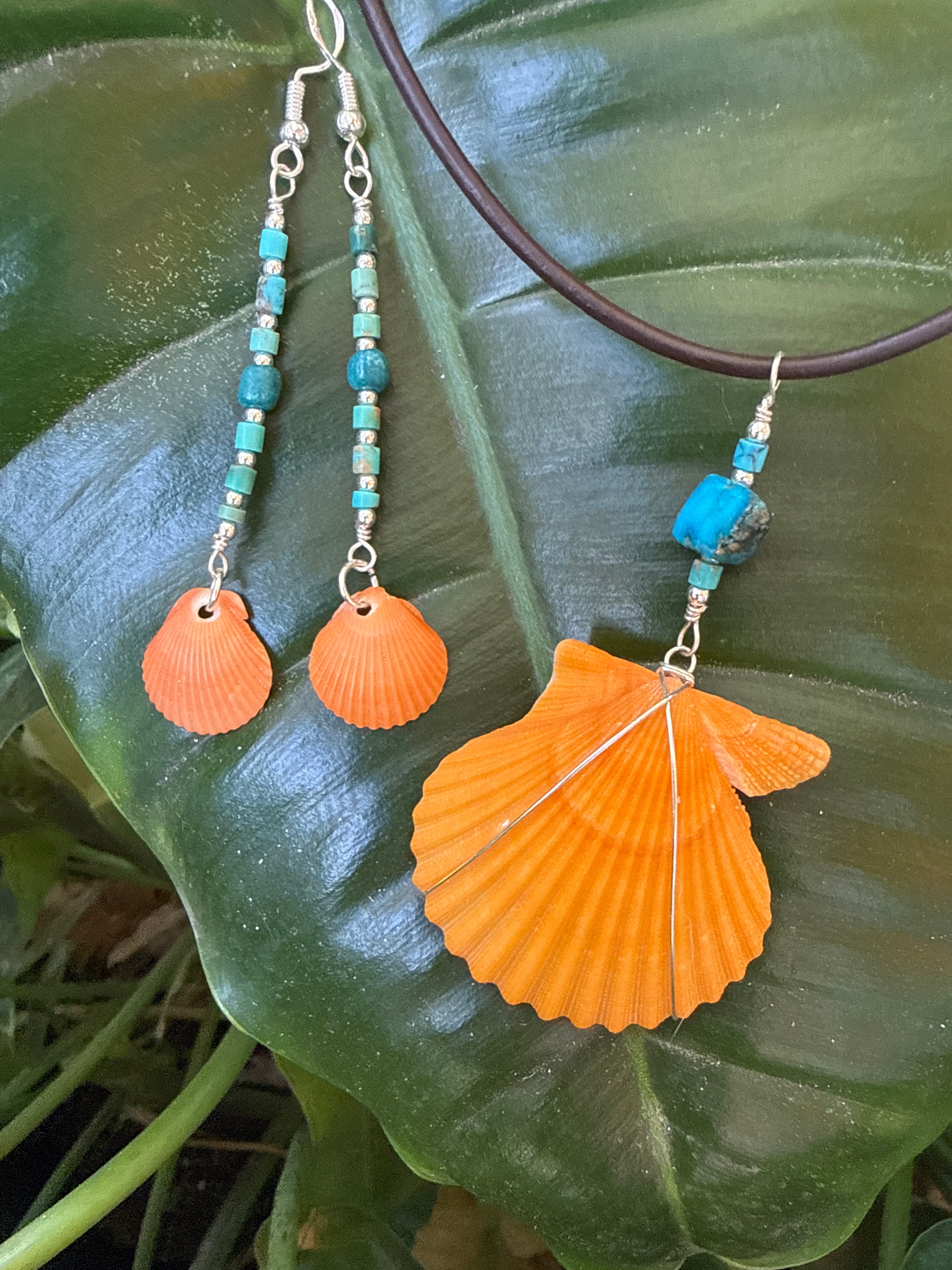 Orange Rough scallop pendant and earring set.