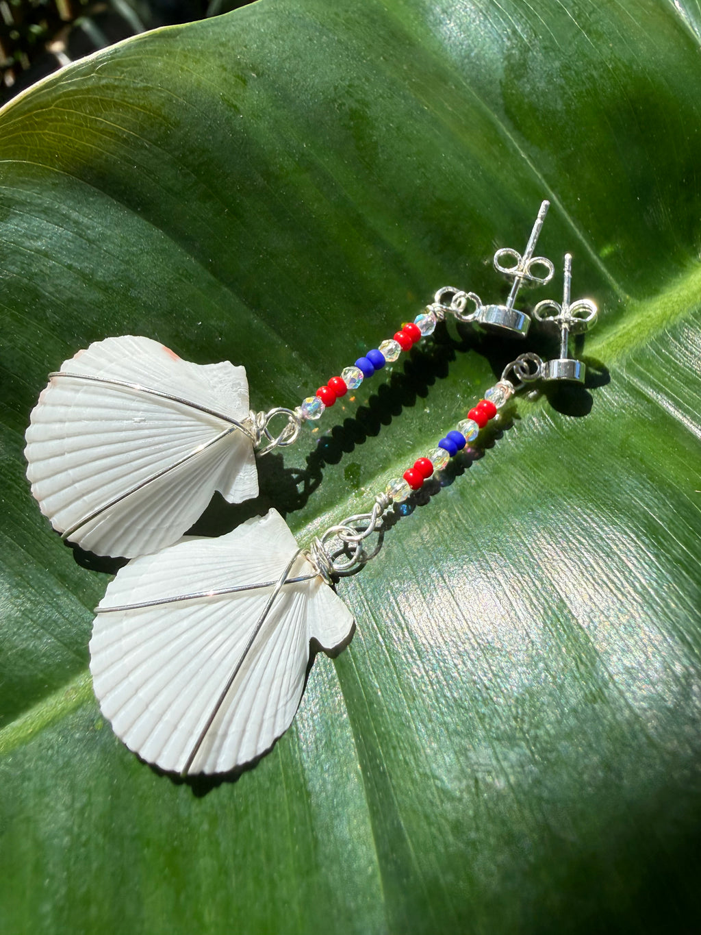Wire wrapped scallops