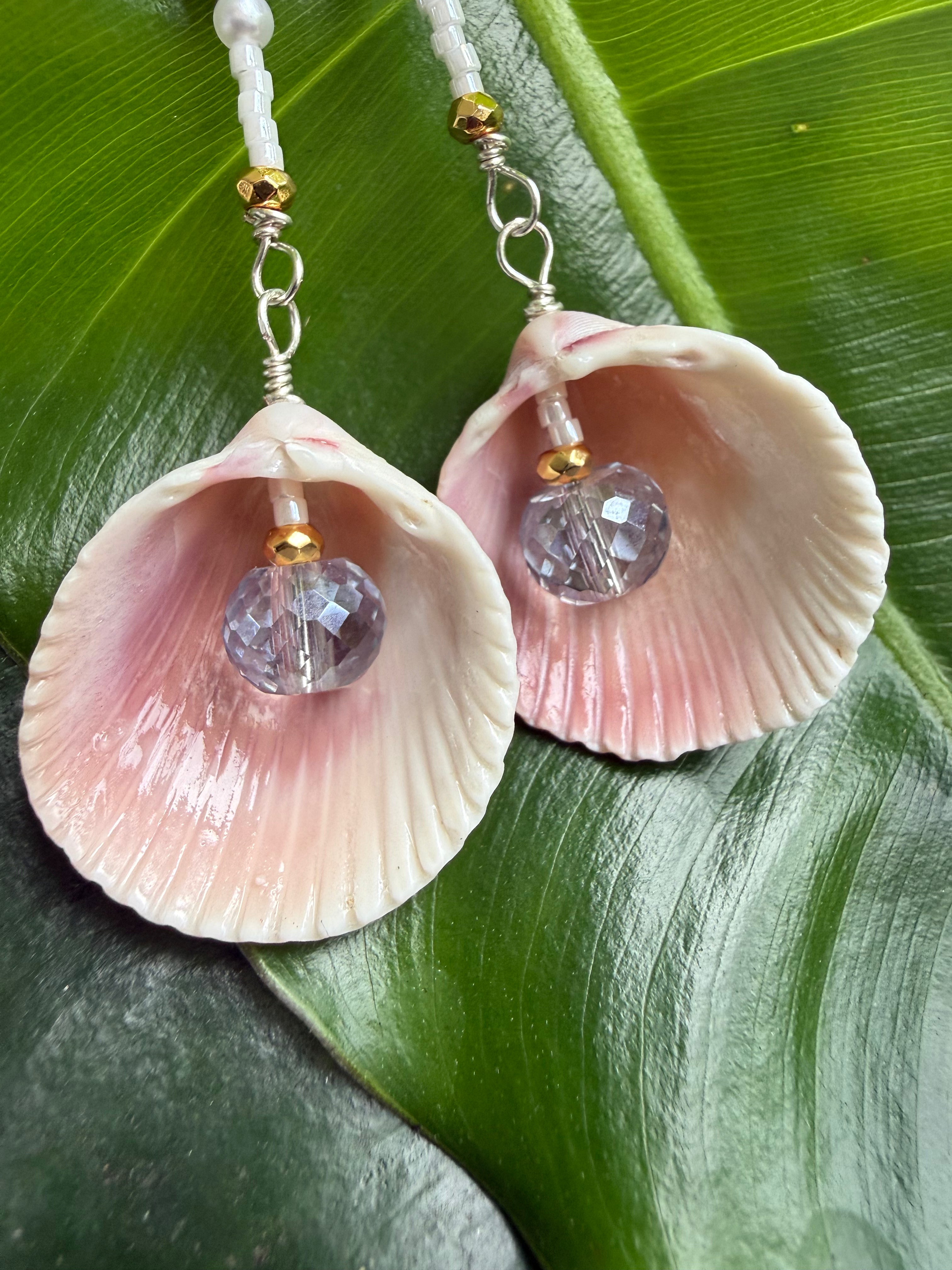 Cockle shell earrings with hearts and crystal beads