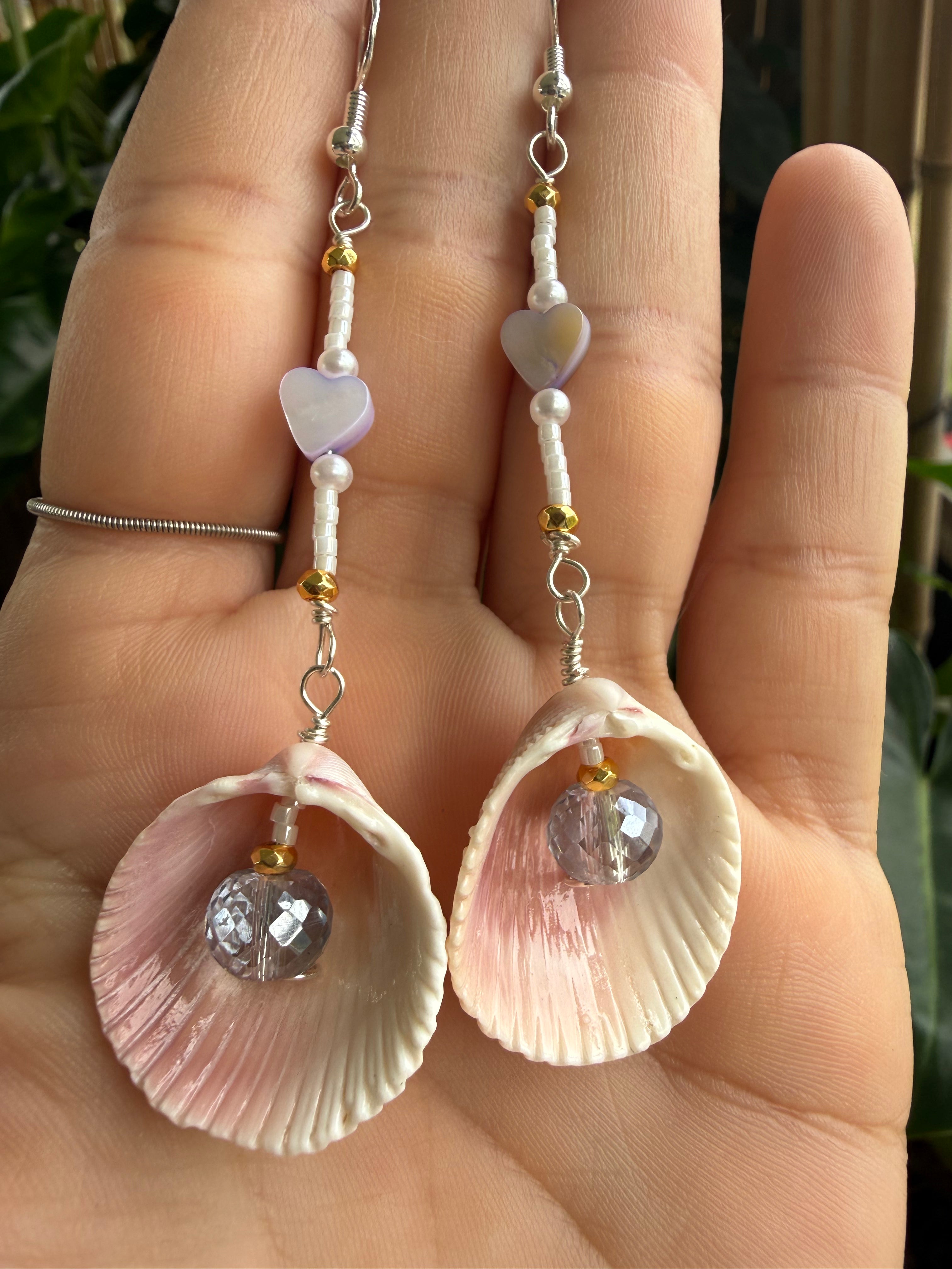 Cockle shell earrings with hearts and crystal beads